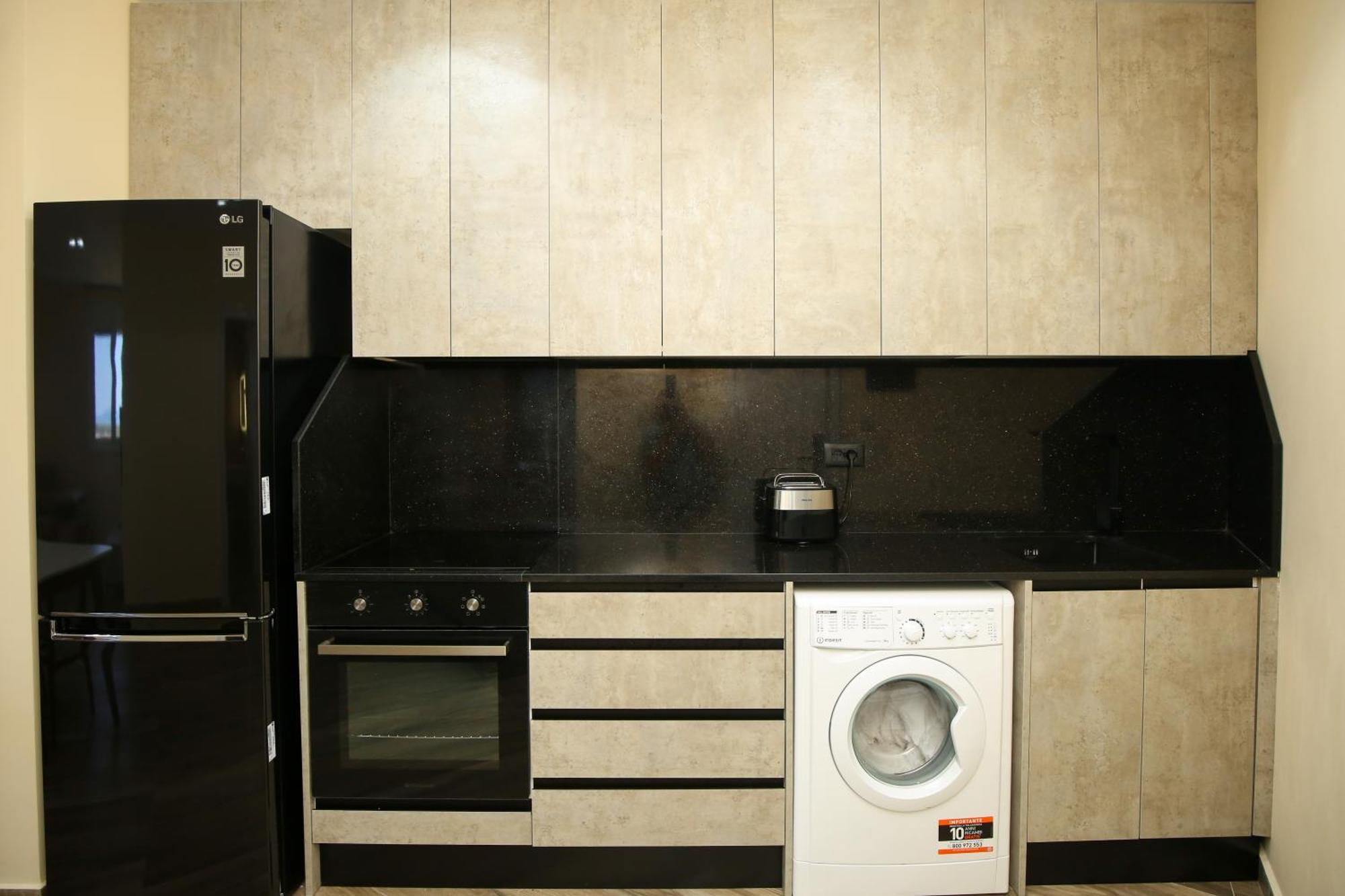 Queen Apartmets Vlorë Εξωτερικό φωτογραφία