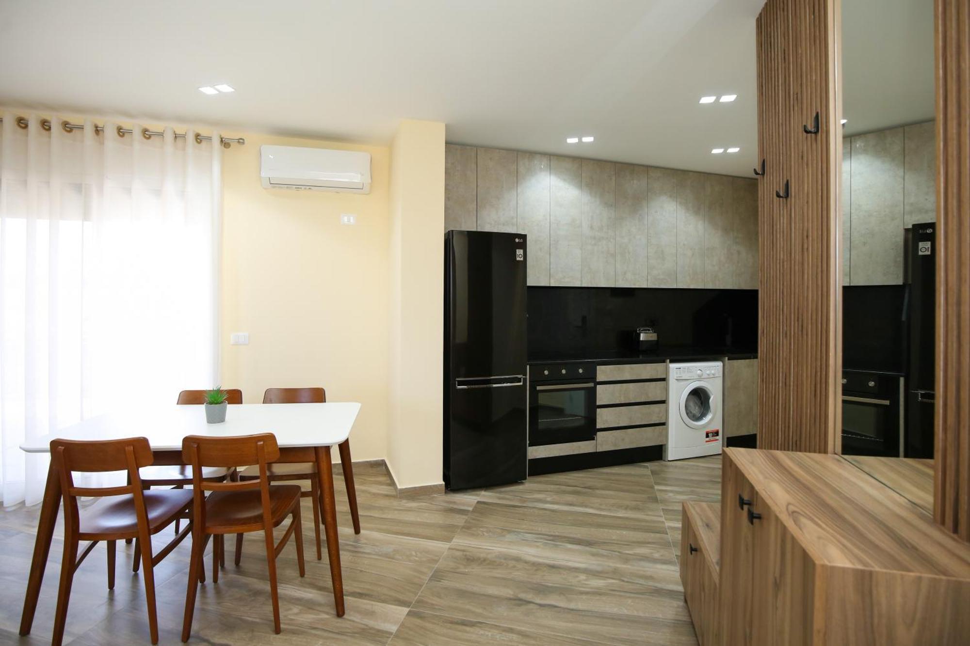 Queen Apartmets Vlorë Εξωτερικό φωτογραφία
